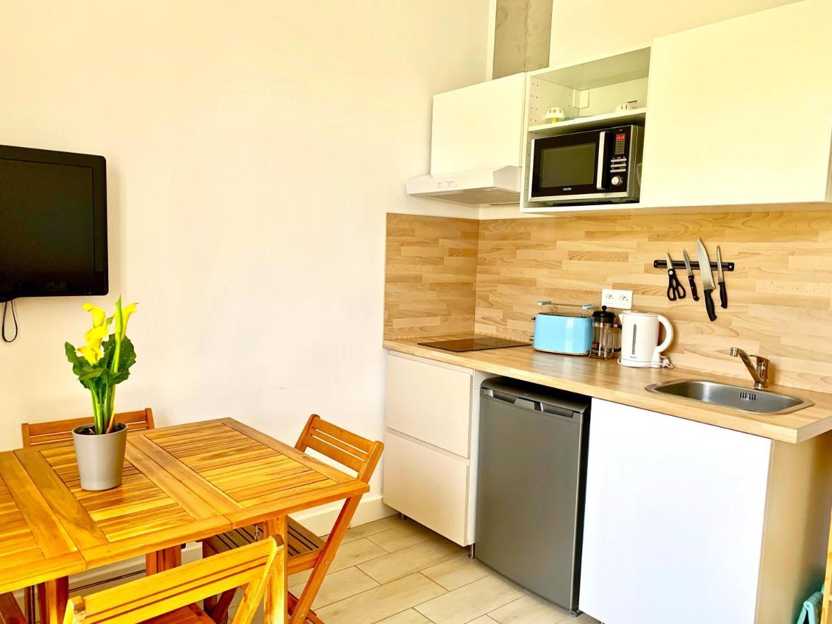 Blue Summer Vibes Apartment For 4P, Ac, Balcony, Parking, Beach At 50M, Spa Access -4 ラシオタ エクステリア 写真
